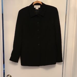 Elegant Black Button-Up Blazer